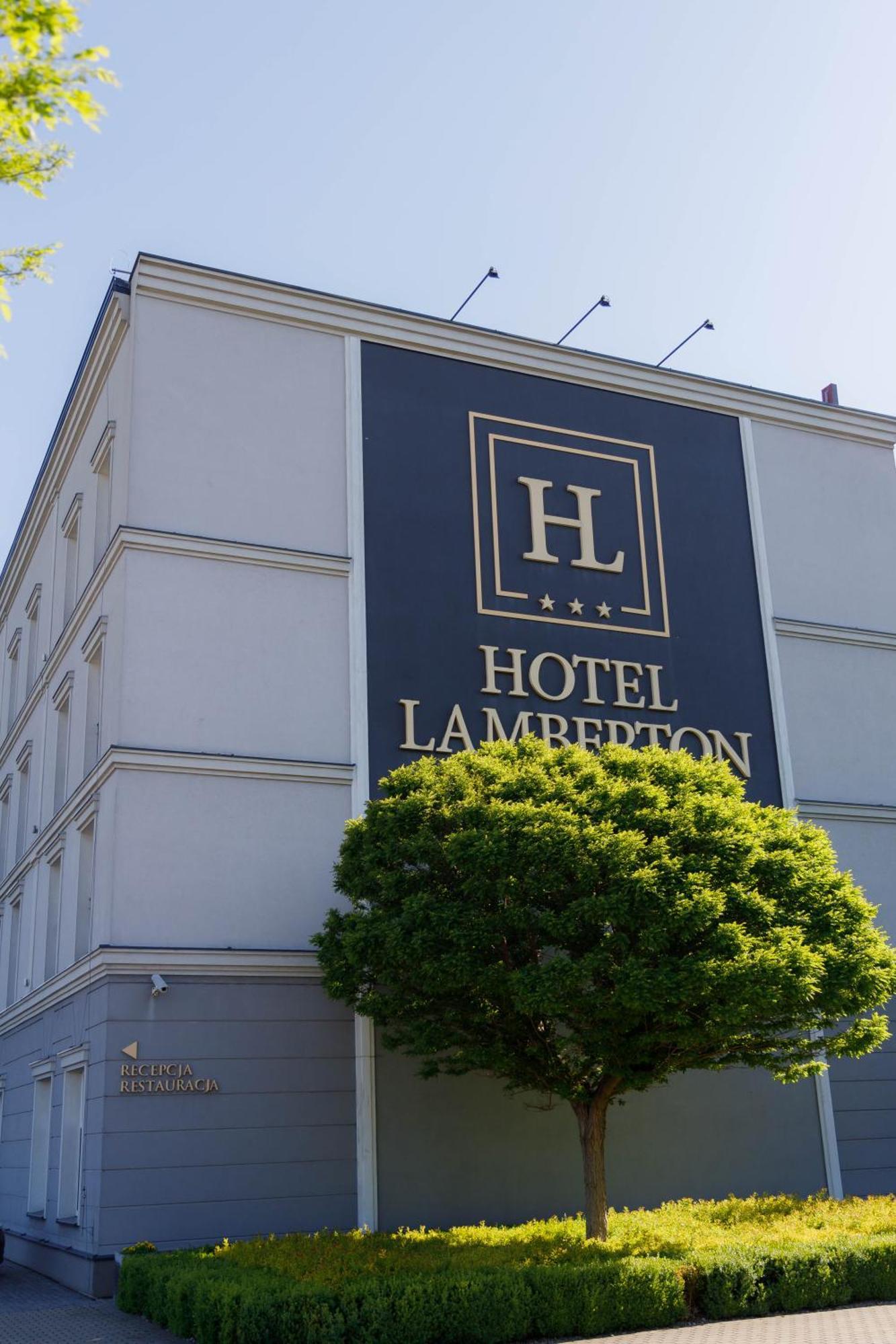 Hotel Lamberton Олтажев Екстериор снимка